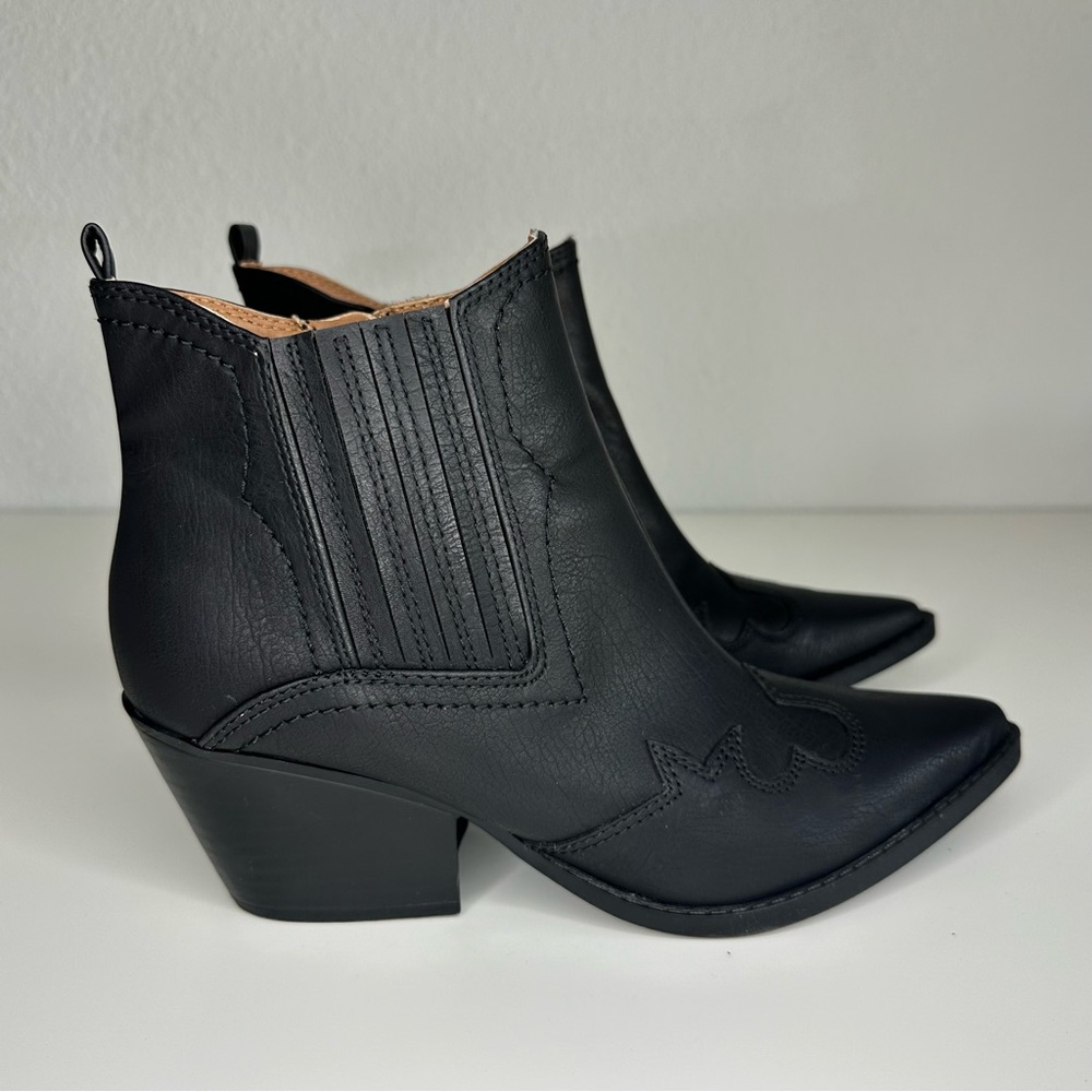 Indigo Rd.-Alydia-Western Bootie-Black-Leather-Women size 6